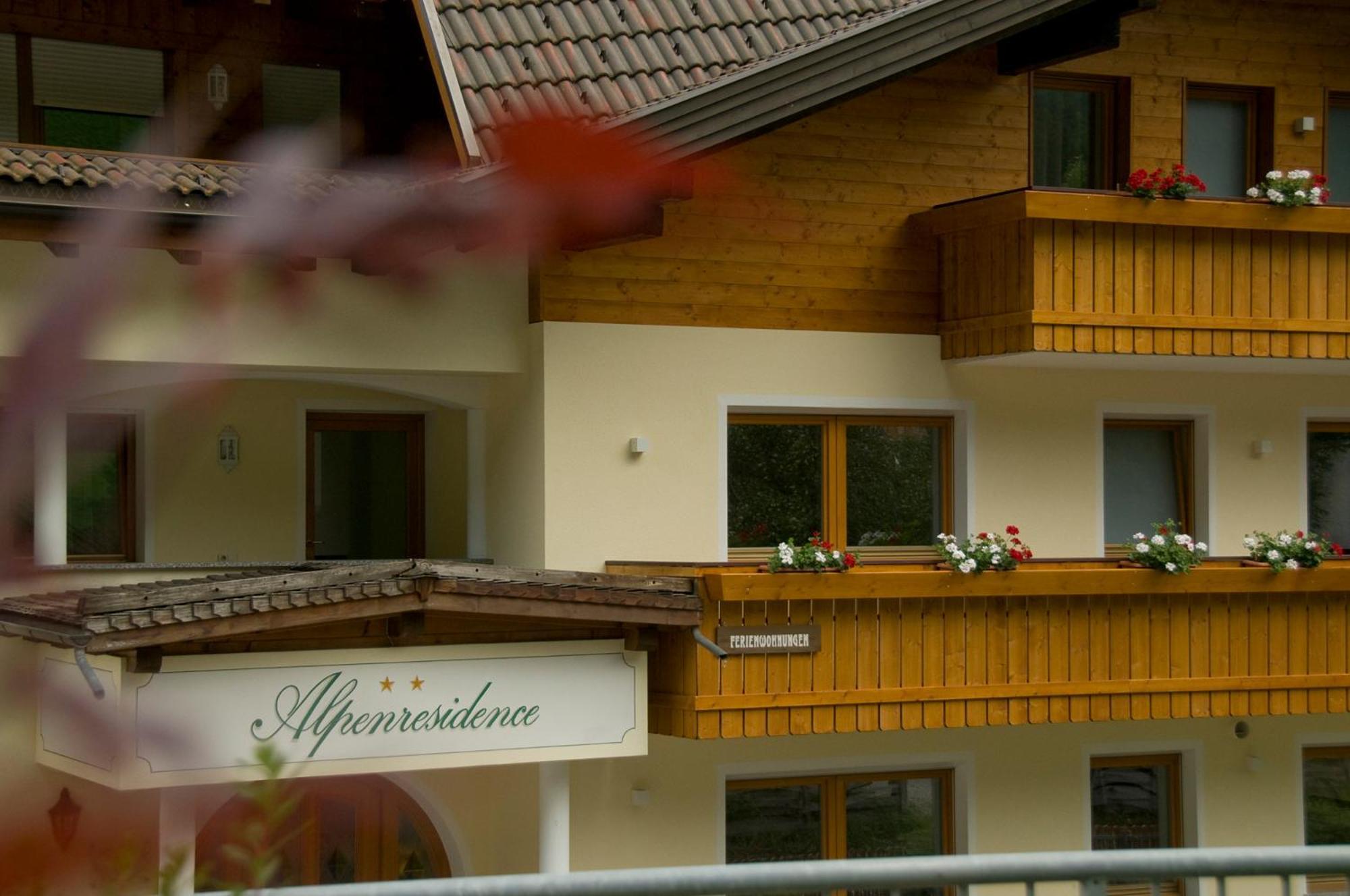 Garni Appartement Alpenresidence Cadipietra Eksteriør bilde