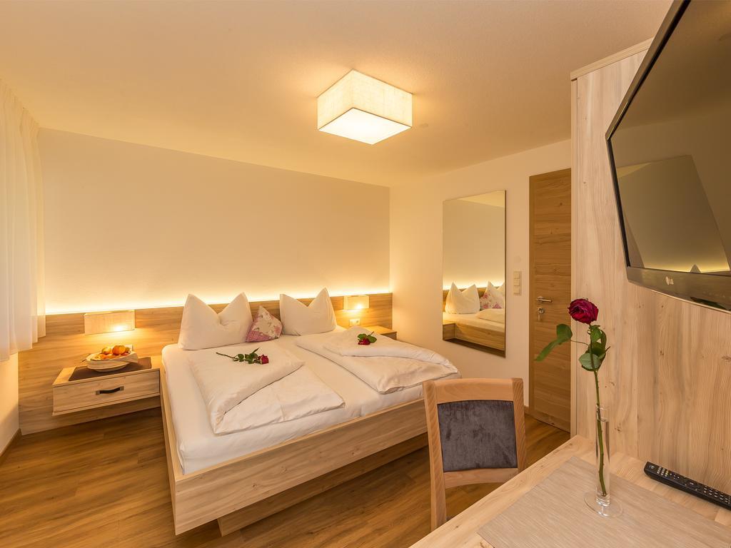 Garni Appartement Alpenresidence Cadipietra Eksteriør bilde