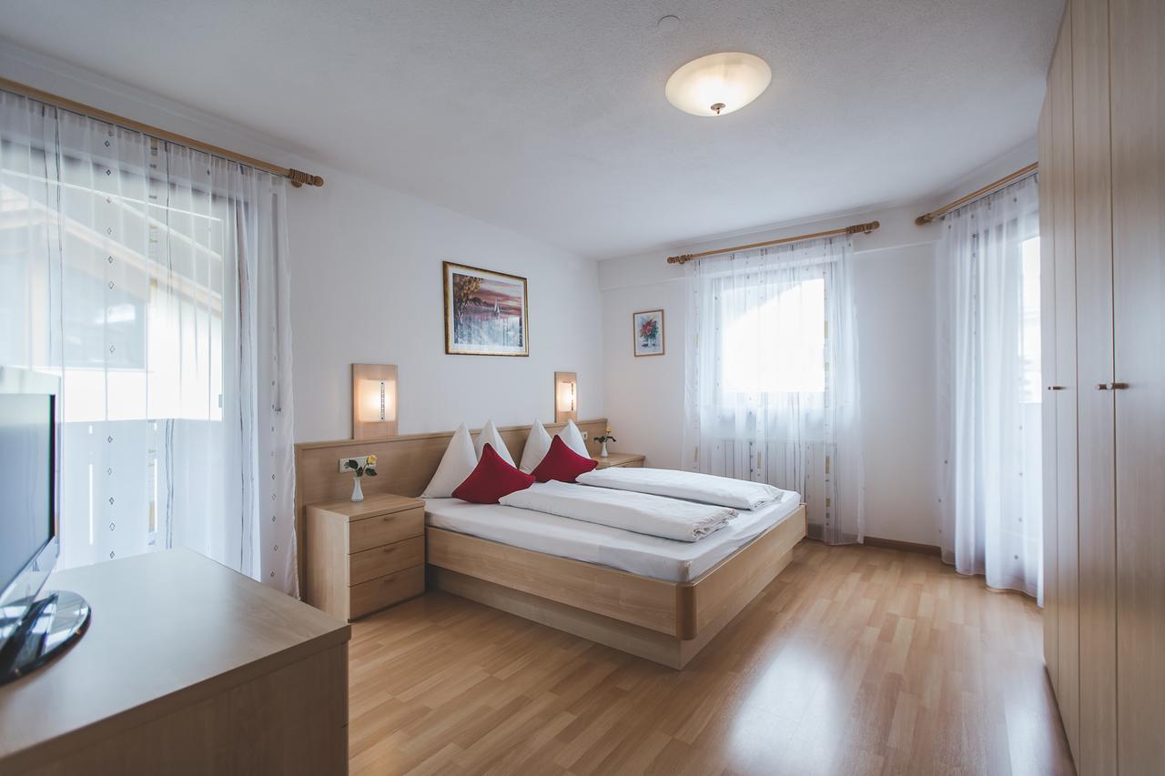 Garni Appartement Alpenresidence Cadipietra Eksteriør bilde